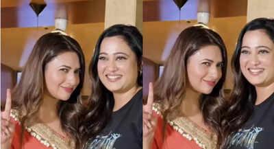 Divyanka Tripathi and Shweta Tiwari enjoy a fun banter as they get snapped together; the former says, "Humari jodi hai superhit!"